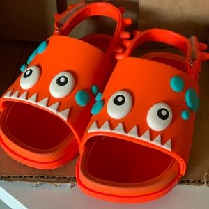 Mini Melissa Monster slides